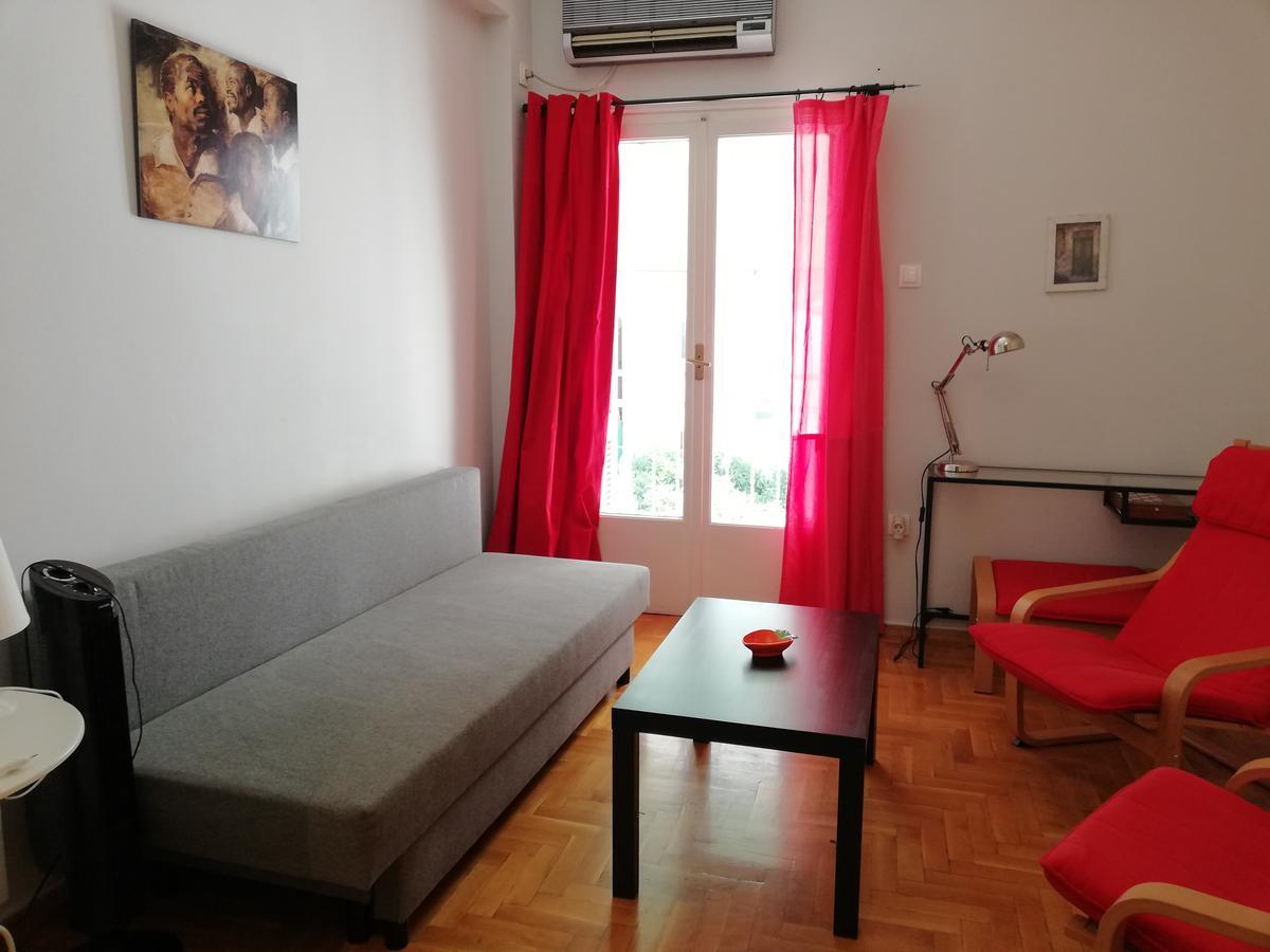 Wonderful Apartment In Central Атина Екстериор снимка